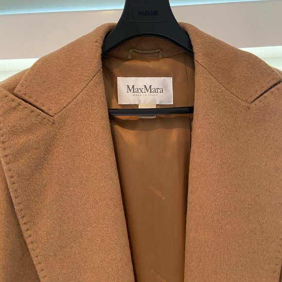 MAX MARA 100% Camel hair belted trench US 6 - Picture 5 of 6
